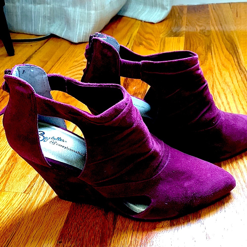 Eggplant/ purple Seychelles Ankle Booties Size 7